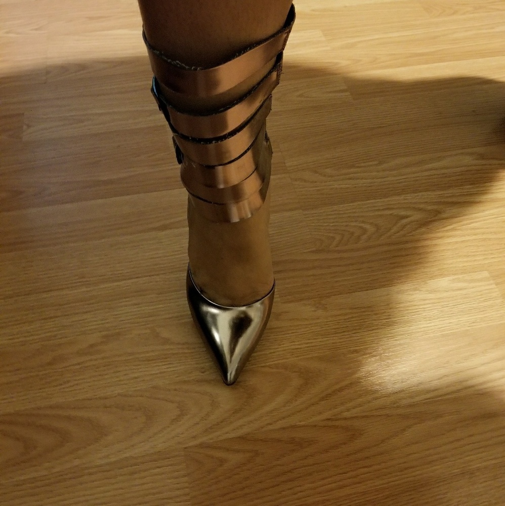 Shoes - Picture 2 of 2